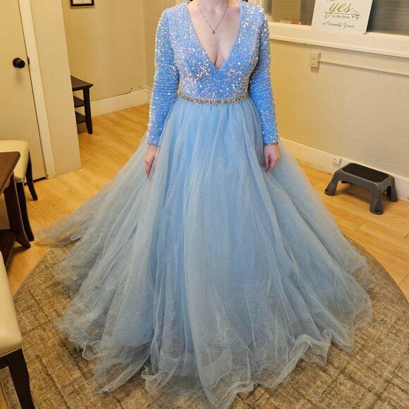 Size 10 light blue long sleeve soft sequin glitter tulle ballgown by Ava Presley - Picture 1 of 13